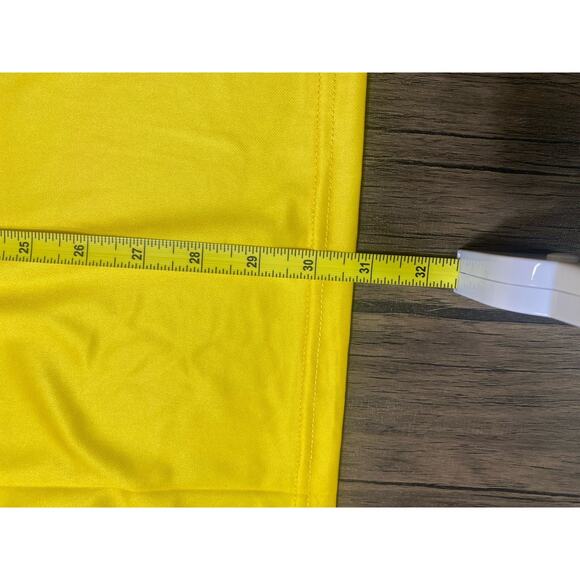 Club America | Men’s Medium Retro Jersey - Picture 5 of 7